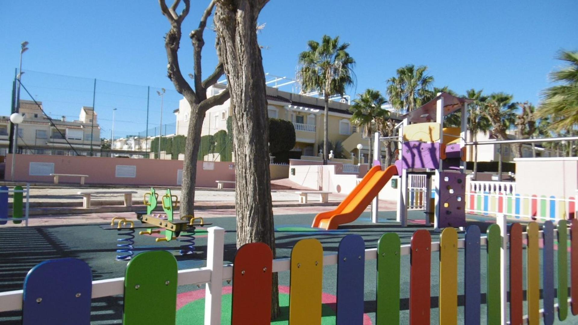 Gran Alicante Bungalow In Beach Resort Puerto Marino المظهر الخارجي الصورة