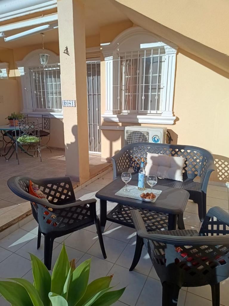 Gran Alicante Bungalow In Beach Resort Puerto Marino المظهر الخارجي الصورة